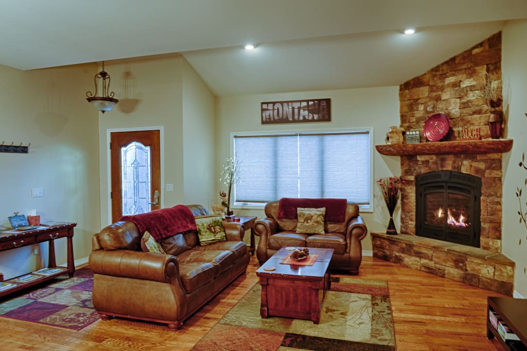Living Room with Gas Fireplace