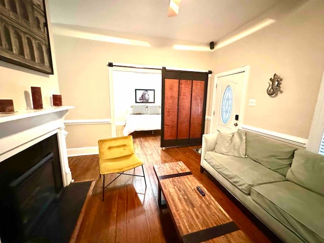Jo-Leigh Hospitality LLC managed Airbnb listing 1