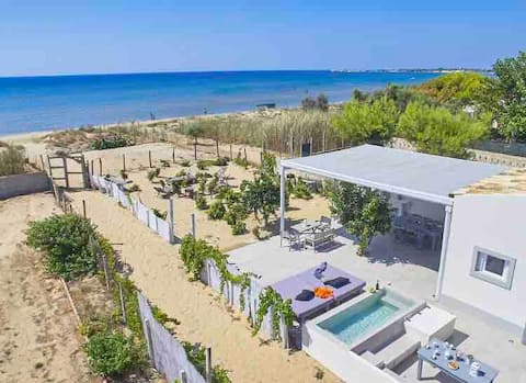The Shoresound, Charming House on the beach
