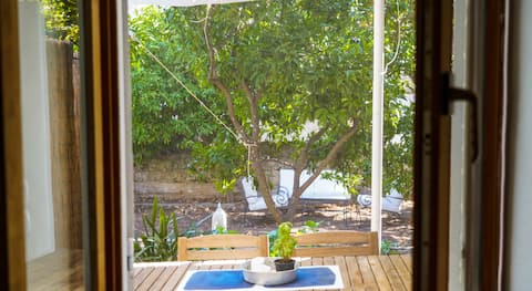 Top Airbnb: Charming two-bed apartment - ORANGE GARDEN in Mirca