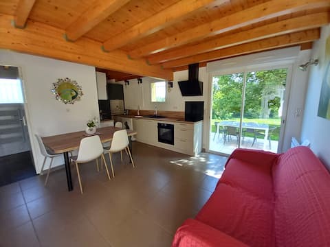 Les Tamaris Gîte, 2 bedrooms with pool