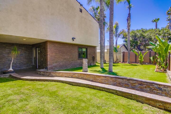 Large Beach Rental House gallery image 3