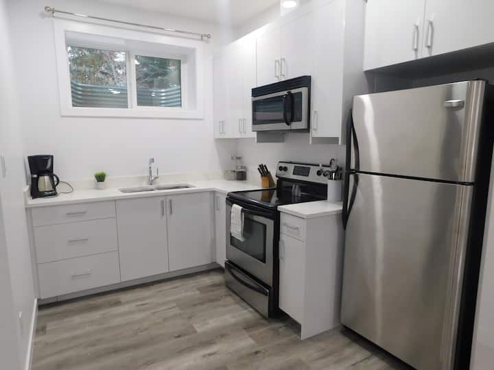 West Edmonton Holiday Rentals & Homes Edmonton, Canada Airbnb