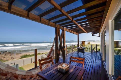Siriú beach cabin. Be delighted! Garop.