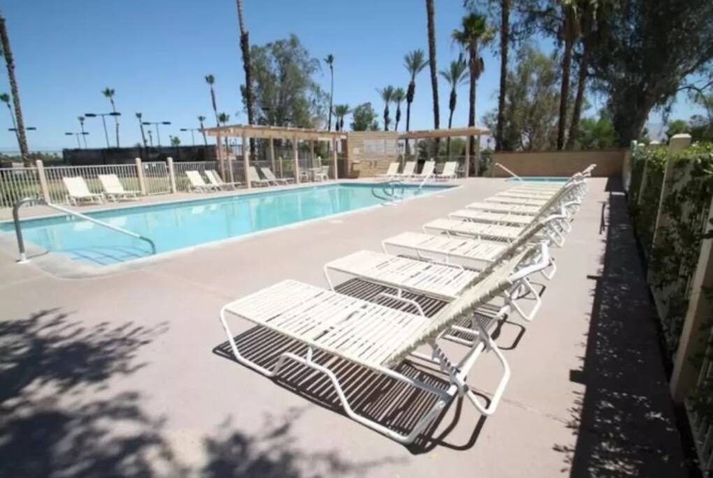 1 of many pool that you can visit during your stay