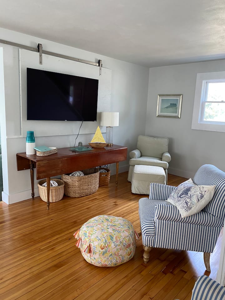 Ocean View Cottage In Indian Neck - Branford, CT