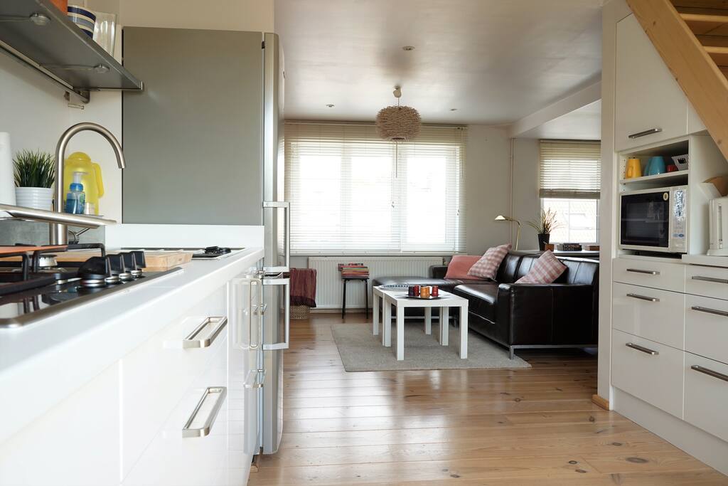 Keukenhoek + zitruimte flat