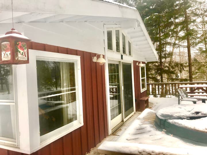 10 Best Airbnb Cabins In Upstate New York, New York Trip101