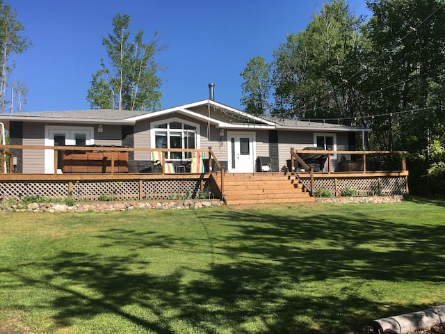 Airbnb Lac La Biche Vacation Rentals Places To Stay