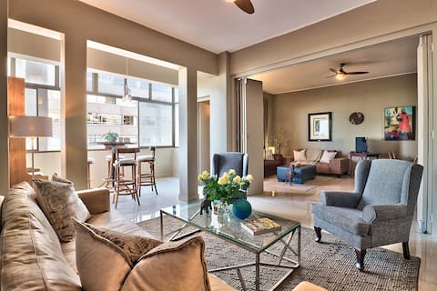 Excellent Beachfront position, near V&A Waterfront