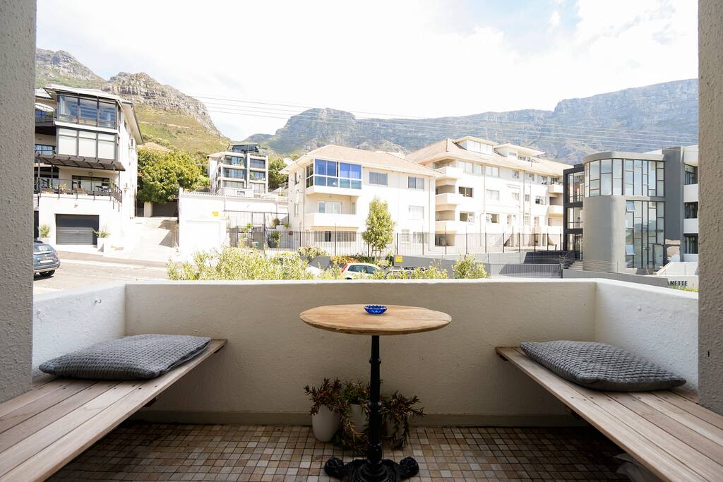 Quiet neighborhood, with views of Table mountain.