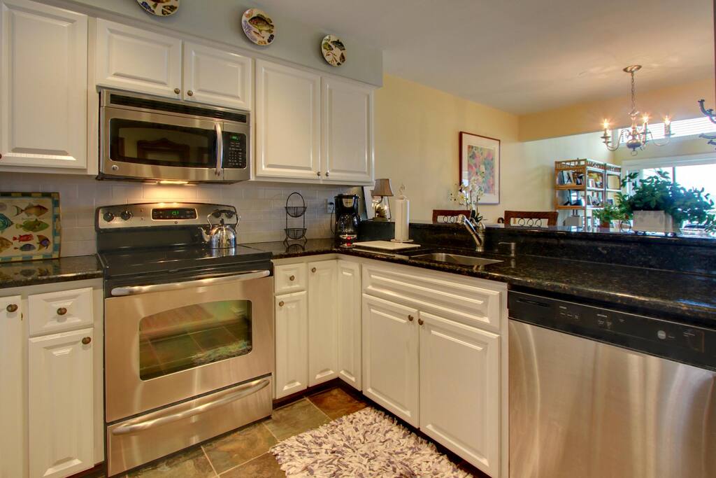 Fully equipped kitchen