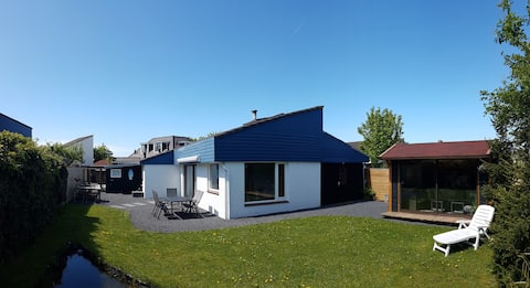 BestHuisEgmond with unique outdoor stay