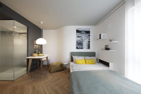 Top Airbnb: smartments: Furnished studio with kitchenette in Alte Heide Hirschau