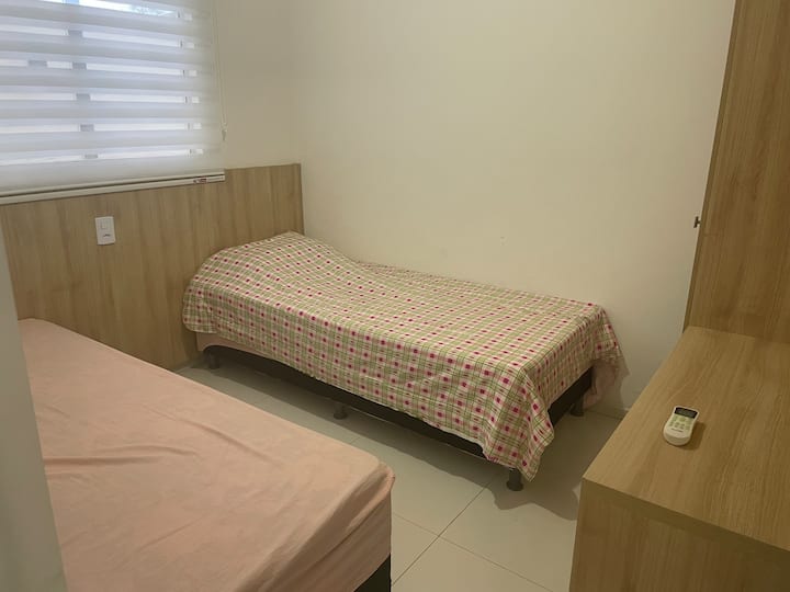 Dhomë gjumi 2