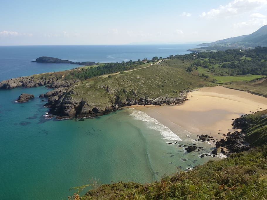 Playa de Sonabia, Costa y punta Sonabia