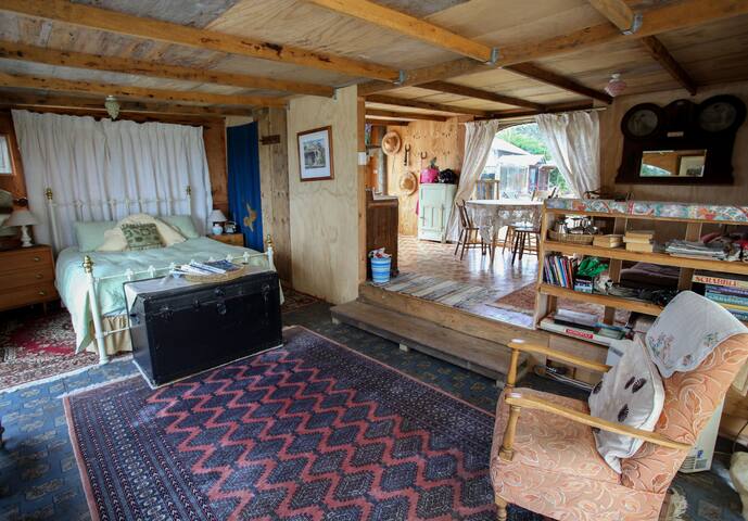 Airbnb Hiawatha Vacation Rentals Places To Stay Victoria