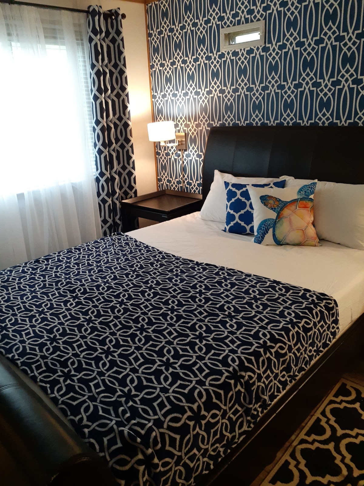 Master Bedroom with Queen bed. Green tea infused memory foam mattress.