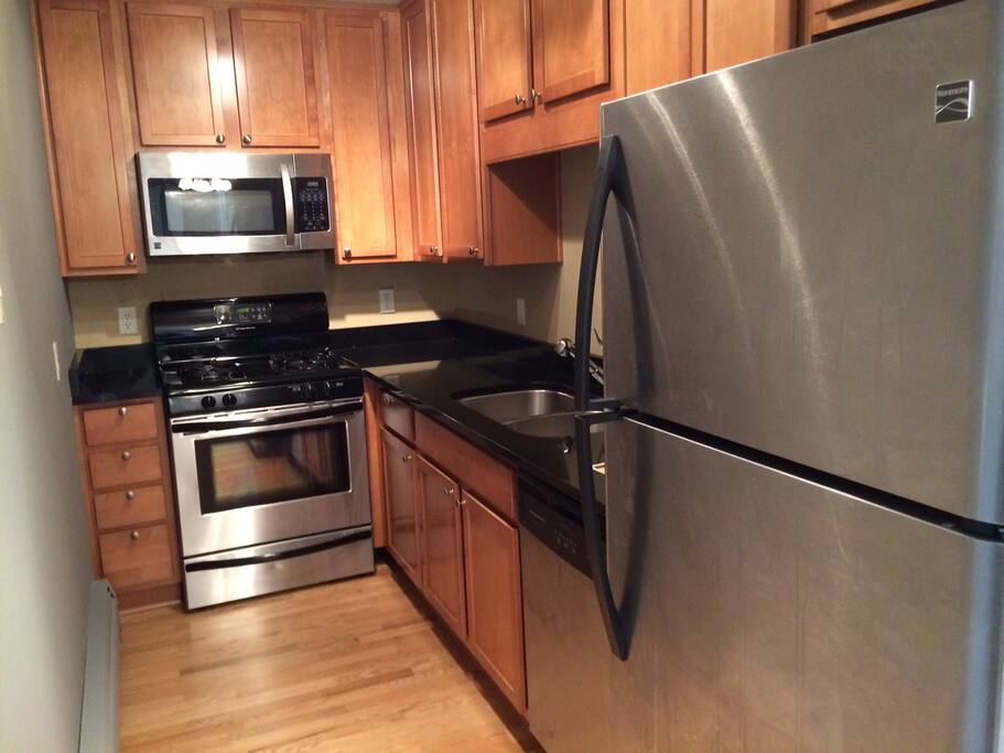 Full kitchen