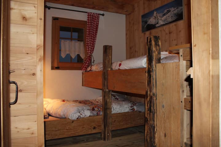 chumba cha kulala cha watoto 2 vitanda no1