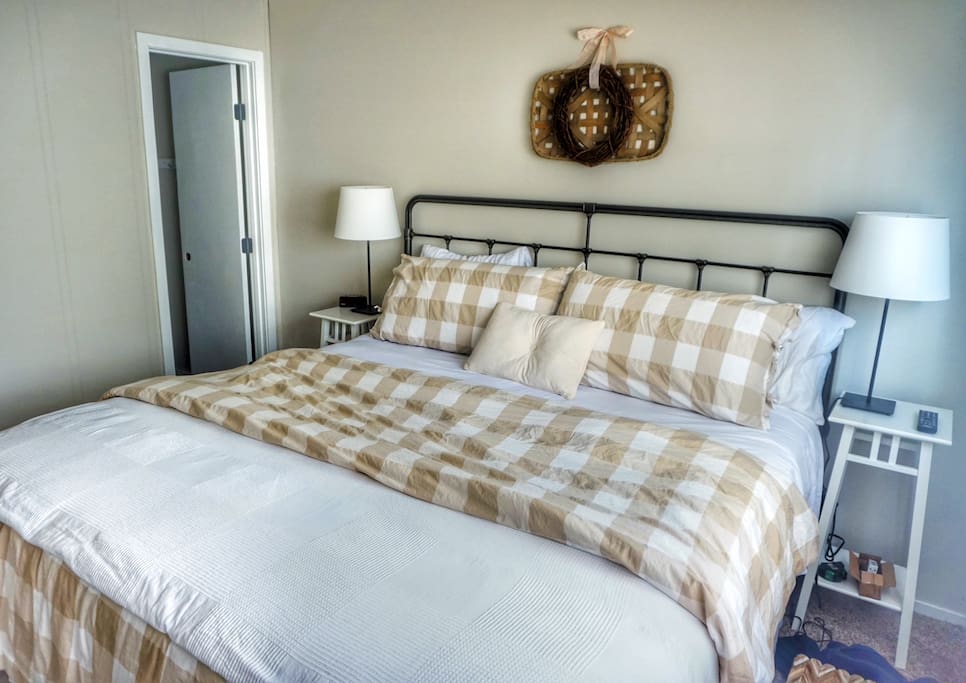 Master Bed includes attached Full Bath