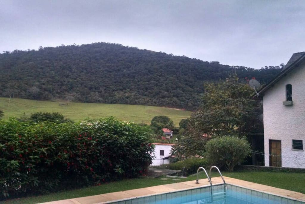 Paisagem vista da piscina