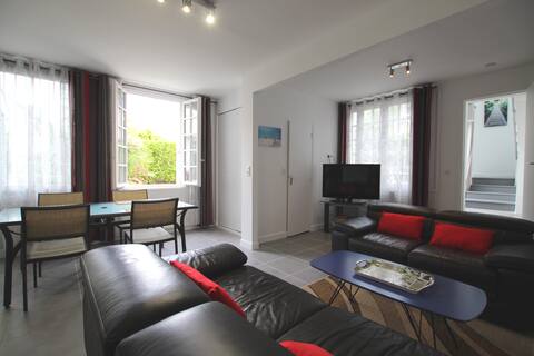 Top Airbnb: 300 m from the beach, 70 m² duplex, 3*/4 pers. in Bénodet
