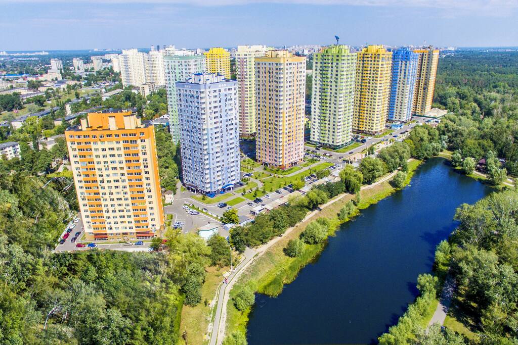 complex
park lakes