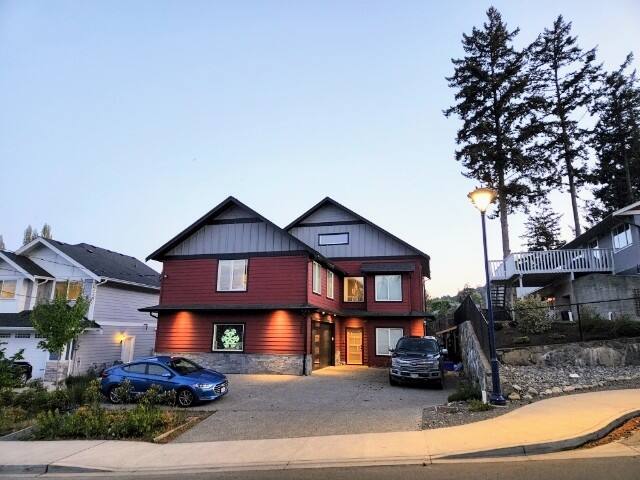 Glen Lake Family Retreat with Hot Tub & Lake View gallery image 2