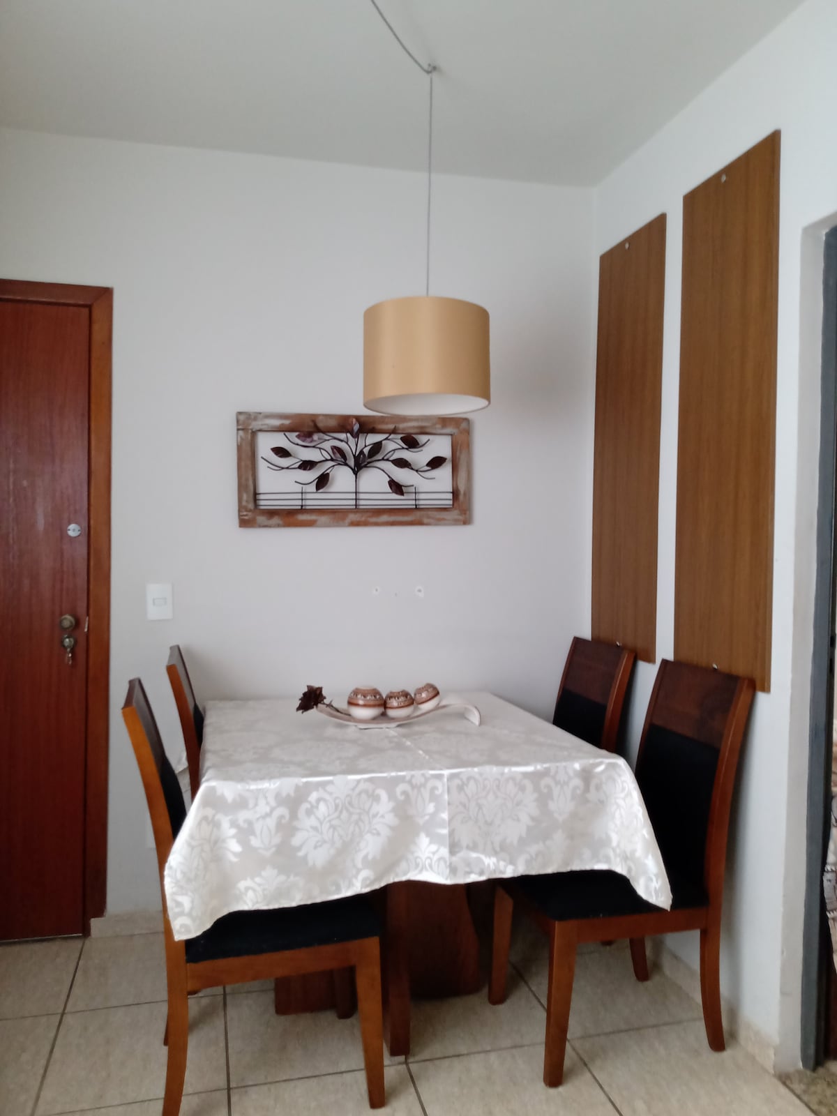 Anúncio popular: No tx lpz, 3 bedrooms, 2 bathrooms, clean, garage em Buritis