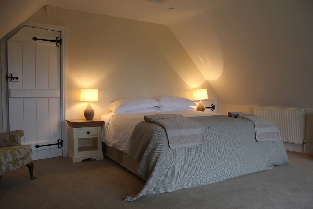 The master bedroom with 6 ft bed.