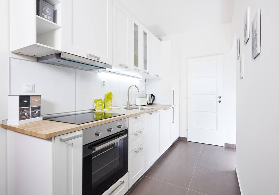 Fully equipped kitchen is necessary for your perfect stay in Prague. Enjoy your meal!:-)