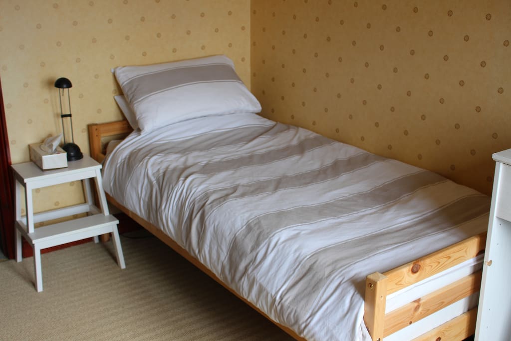 Single Bed