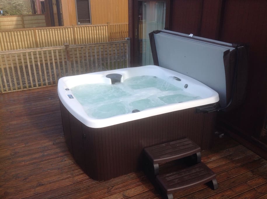 Private hot tub on the deck.