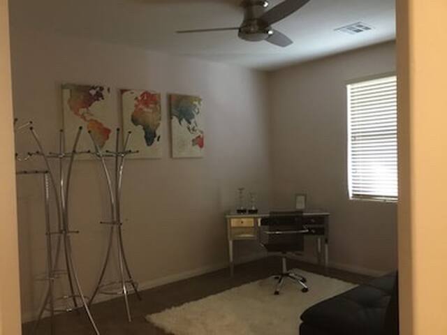 Charming new house in Quiet Residential Home gallery image 4