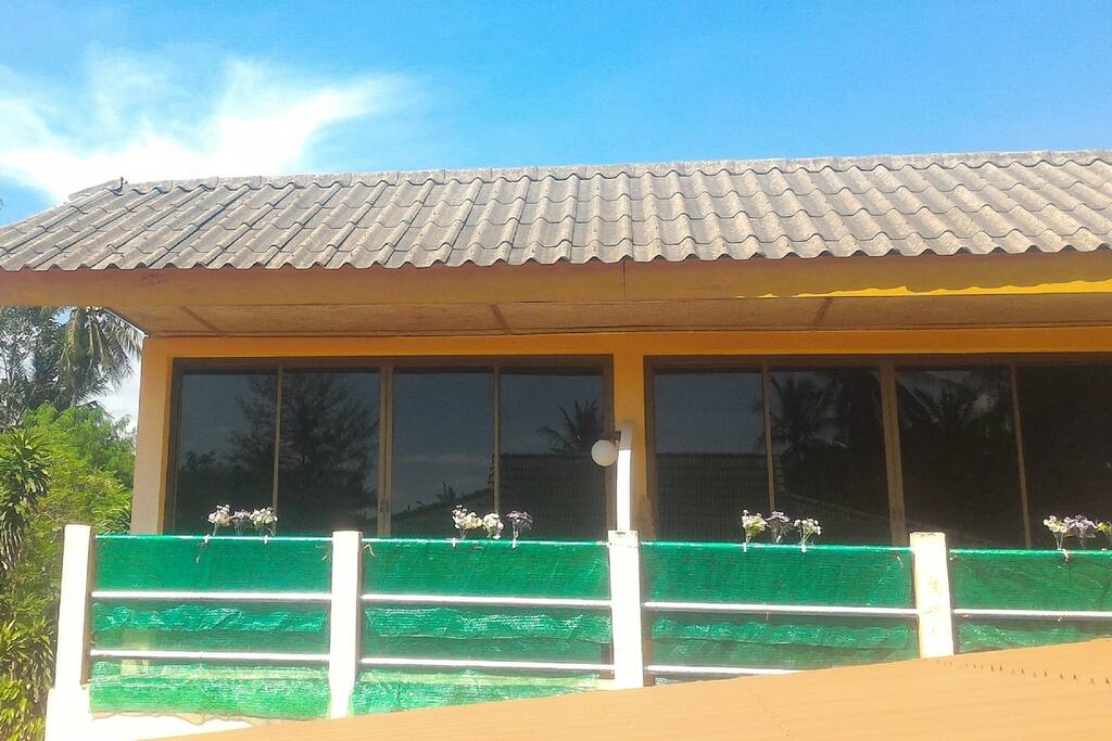 balcony with seaview
