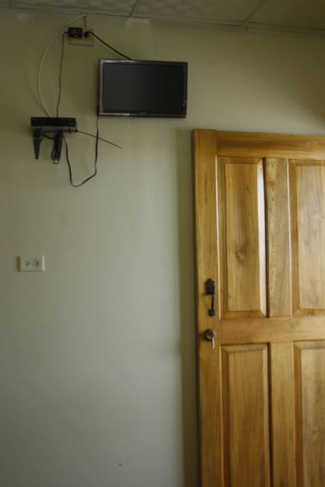 Cable TV, WiFi