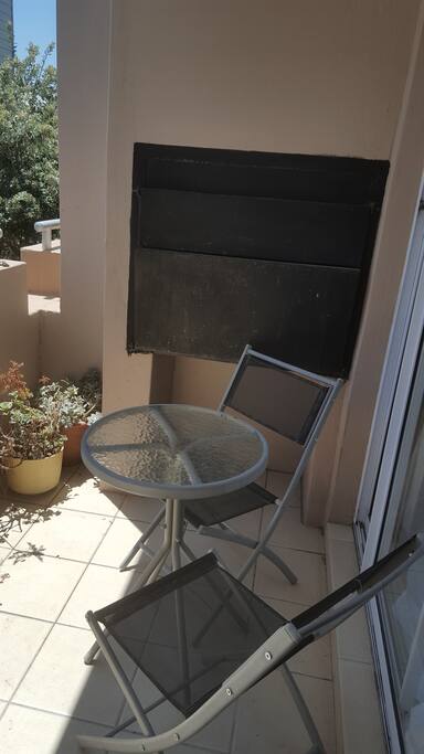 Balcony: built-in BBQ