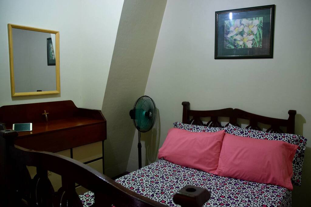 Homey bedroom for a good night sleep