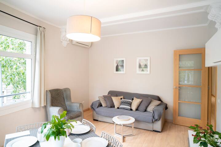 LOST GARDEN XL – Special family, Ciutadella Park gallery image 3