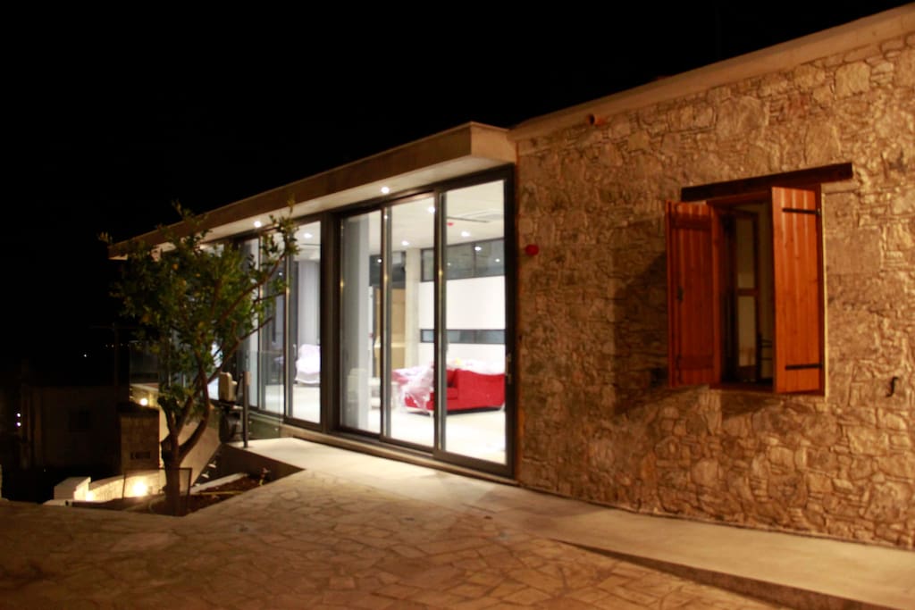 Μαρμαράς: a combination of traditional and modern
