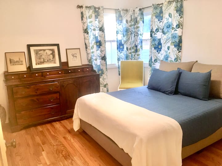 2 - ра спалня с двойно легло