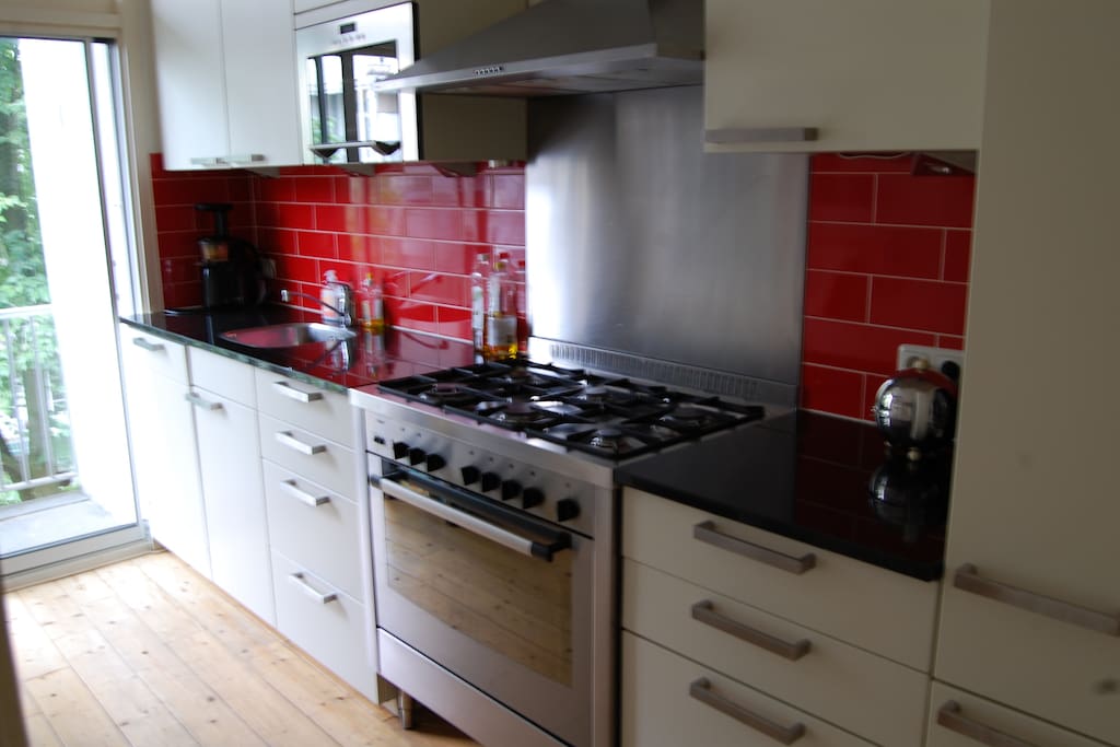 Fully equipped kitchen