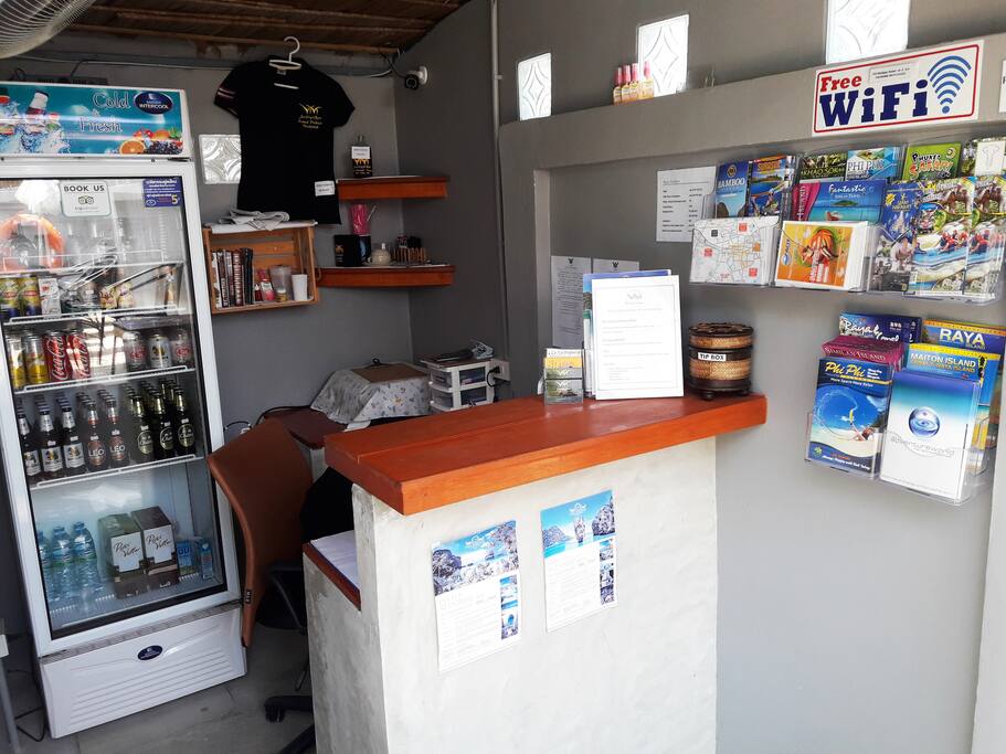 RECEPTION AREA