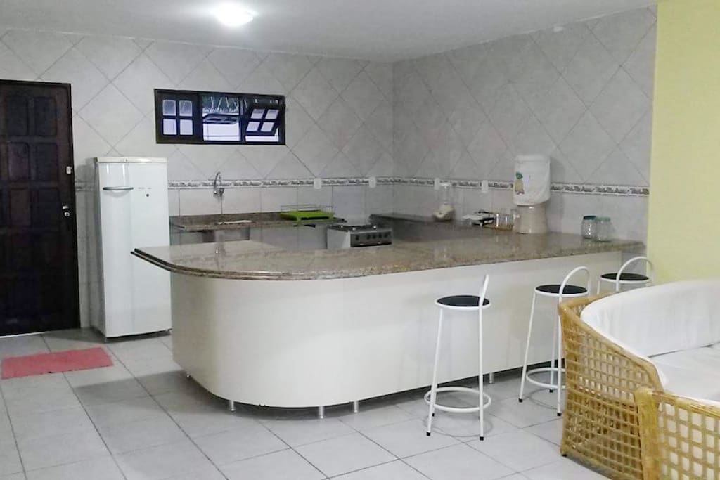 Cozinha/porta para área de serviço