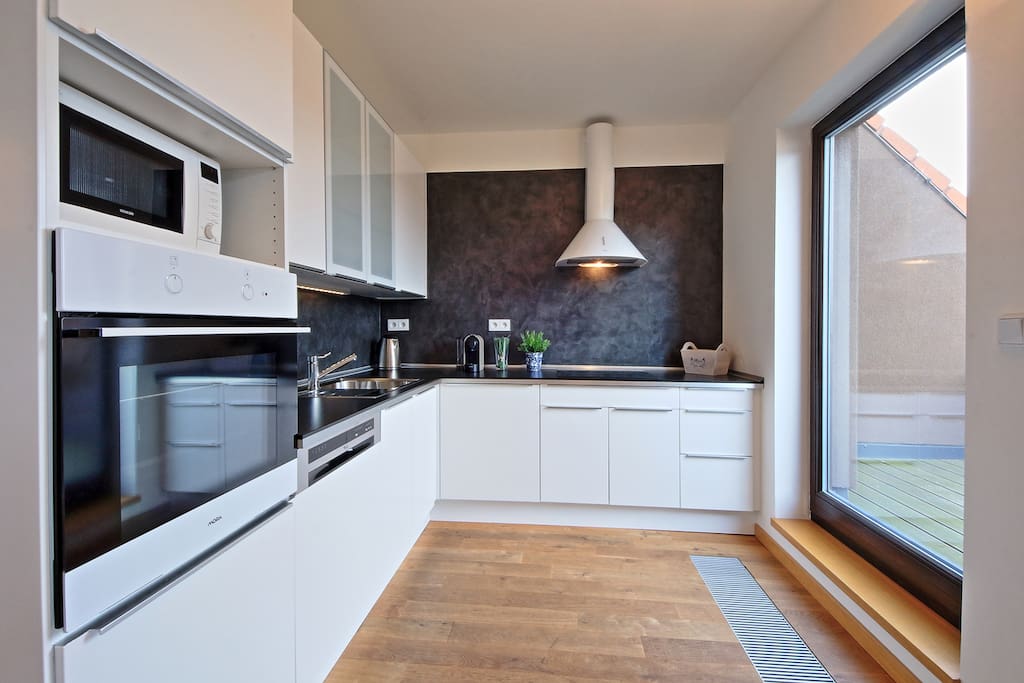 fully equipped kitchen