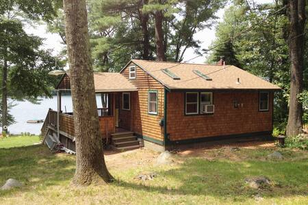 Gorgeous cottage on pristine lake