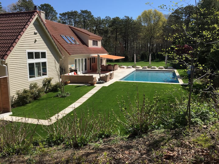 Luxurious Hampton Home In Wainscott (East Hampton) - East Hampton, NY