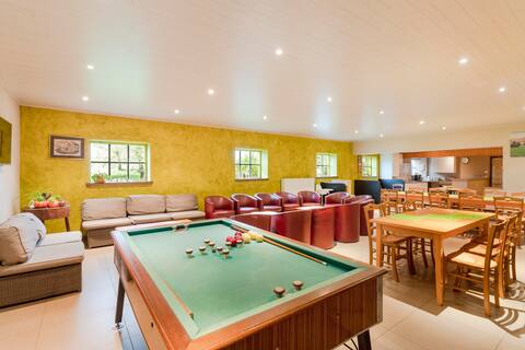 Large cozy holiday home 6 km from the coast!