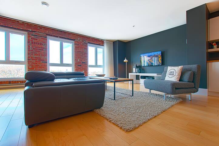 403 – Les Lofts St-Joseph – Par Les Lofts Vieux-QC gallery image 3